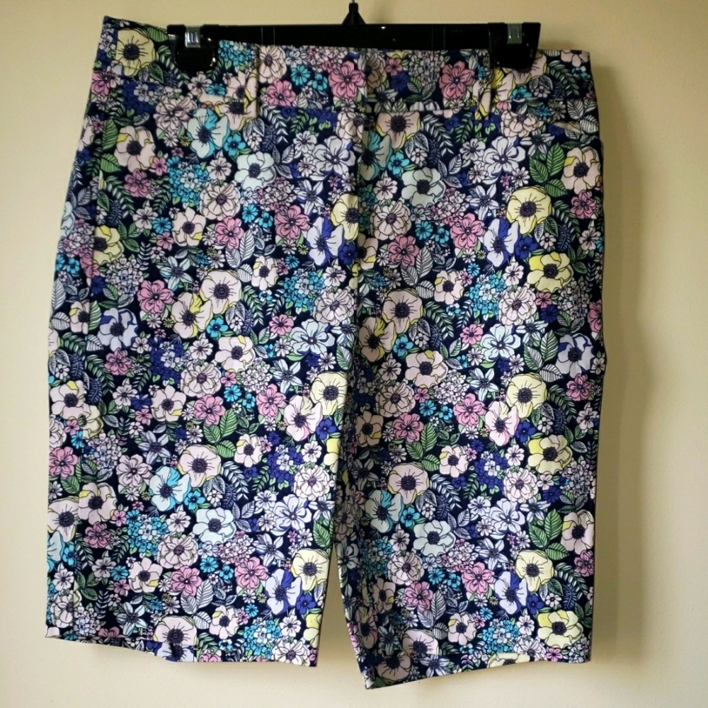 Talbots Navy Floral Bermuda The Perfect Shorts Sz 6